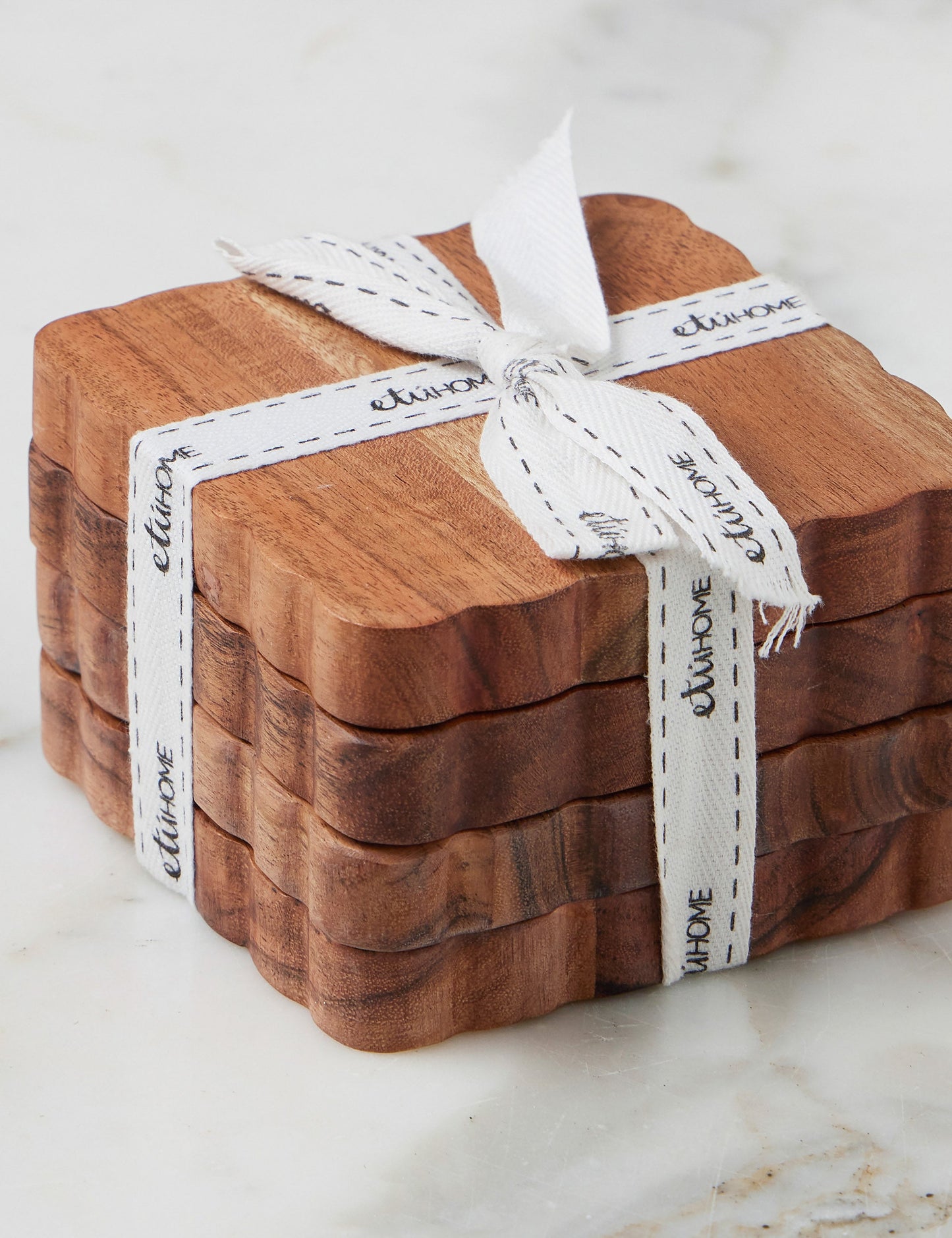 Sous-verres en bois festonné (lot de 4) par etúHOME