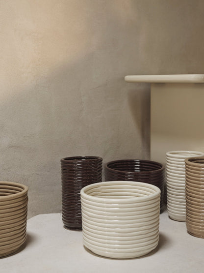 Vase en velours côtelé de Ferm Living