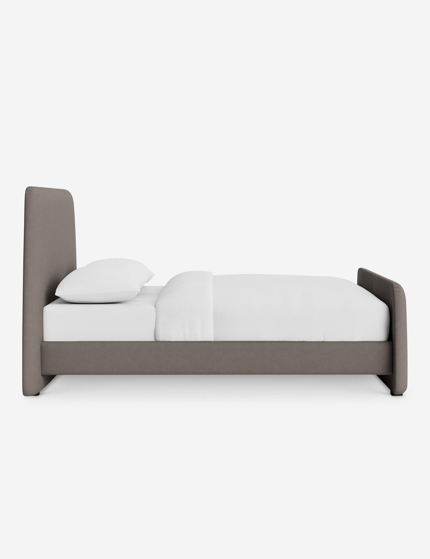 Lit plateforme Lama par DISC Interiors