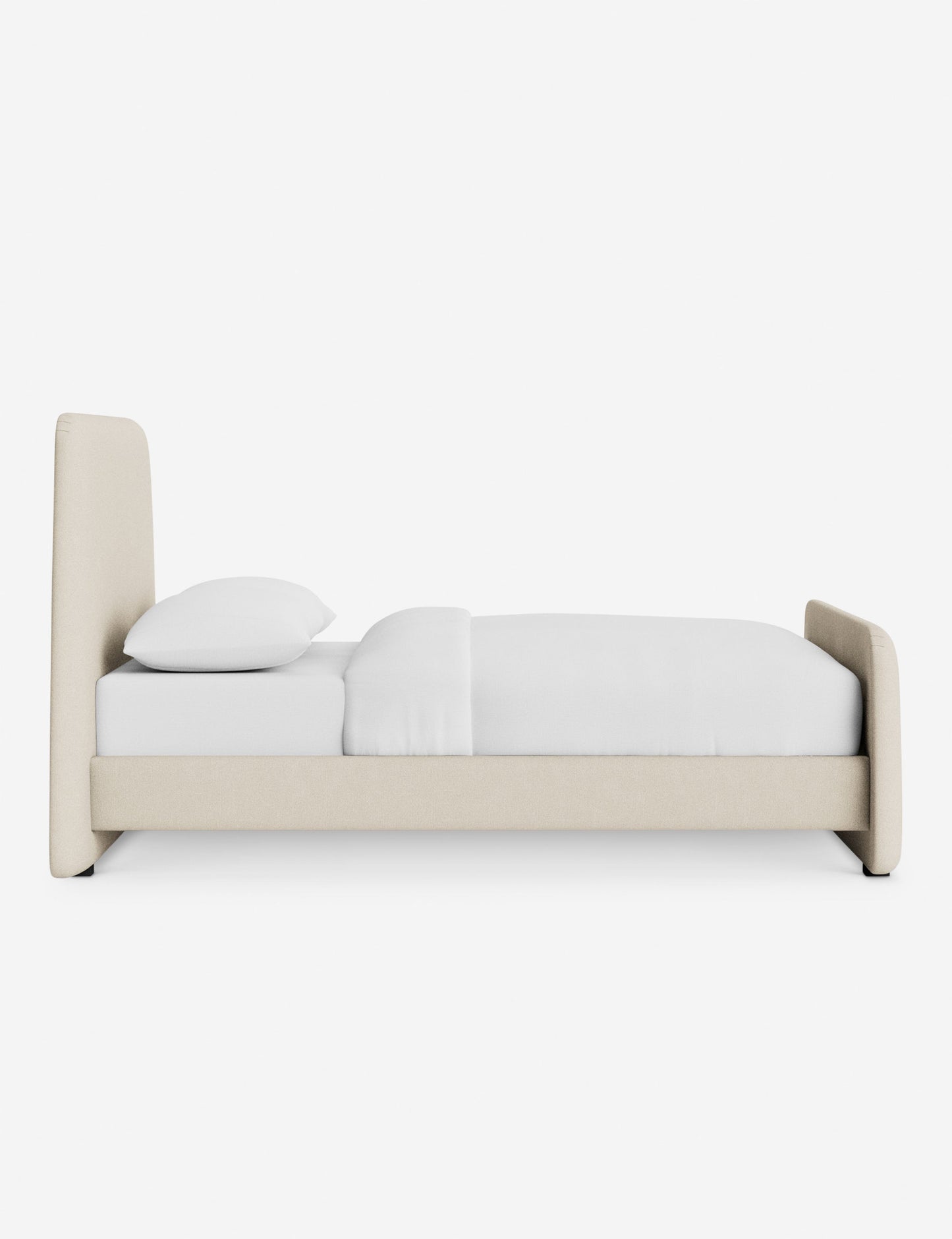 Lit plateforme Lama par DISC Interiors