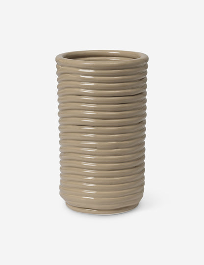 Vase en velours côtelé de Ferm Living