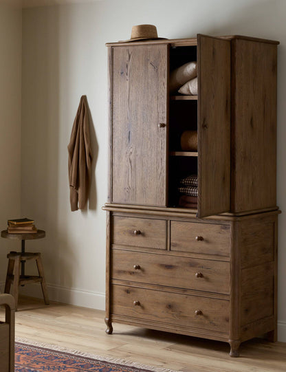 Armoire à carvi